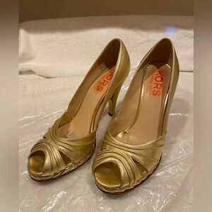 Michael Kors gold heels